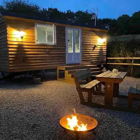 Drakes Mead Retreat - Shepherd'S Hut Axminster Exterior photo