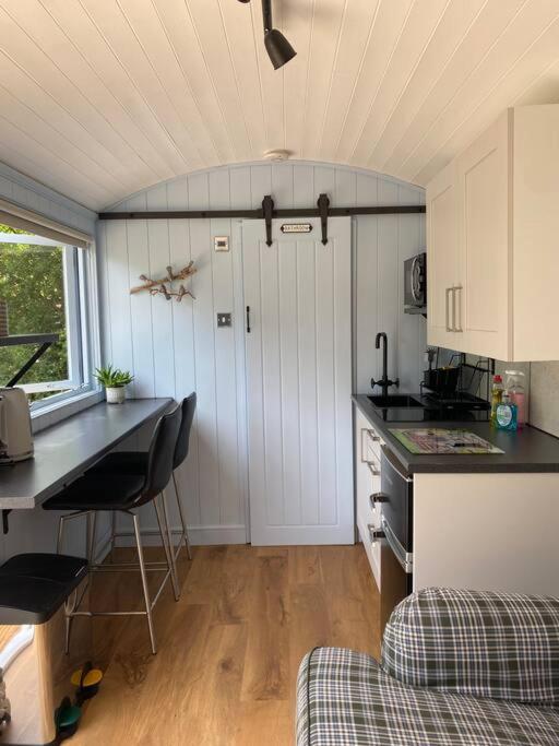 Chalet Drakes Mead Retreat - Shepherd's Hut
